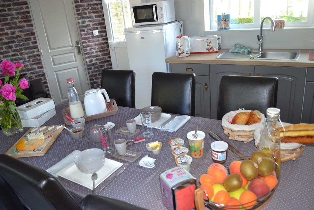 Bed and Breakfast Ferme "Les Flaquettes" Guines Екстер'єр фото